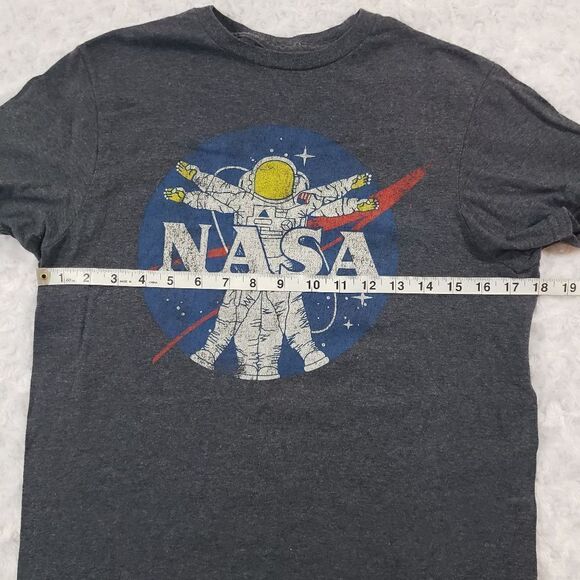NASA Vitruvian Fifth Sun size small short sleeve tee - Picture 4 of 6